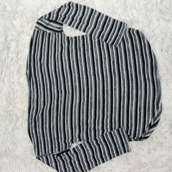 Women's American Eagle Soft & Sexy Plush V- Neck Sweater Sz. XL - Picture 2 of 11